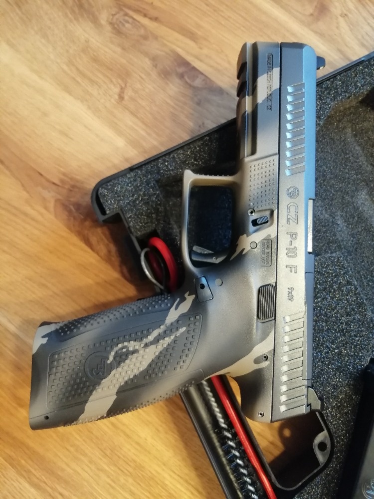 Prodám pistoli CZ P-10 F 9 mm Luger. Naprosto nová, nepoužit - 2