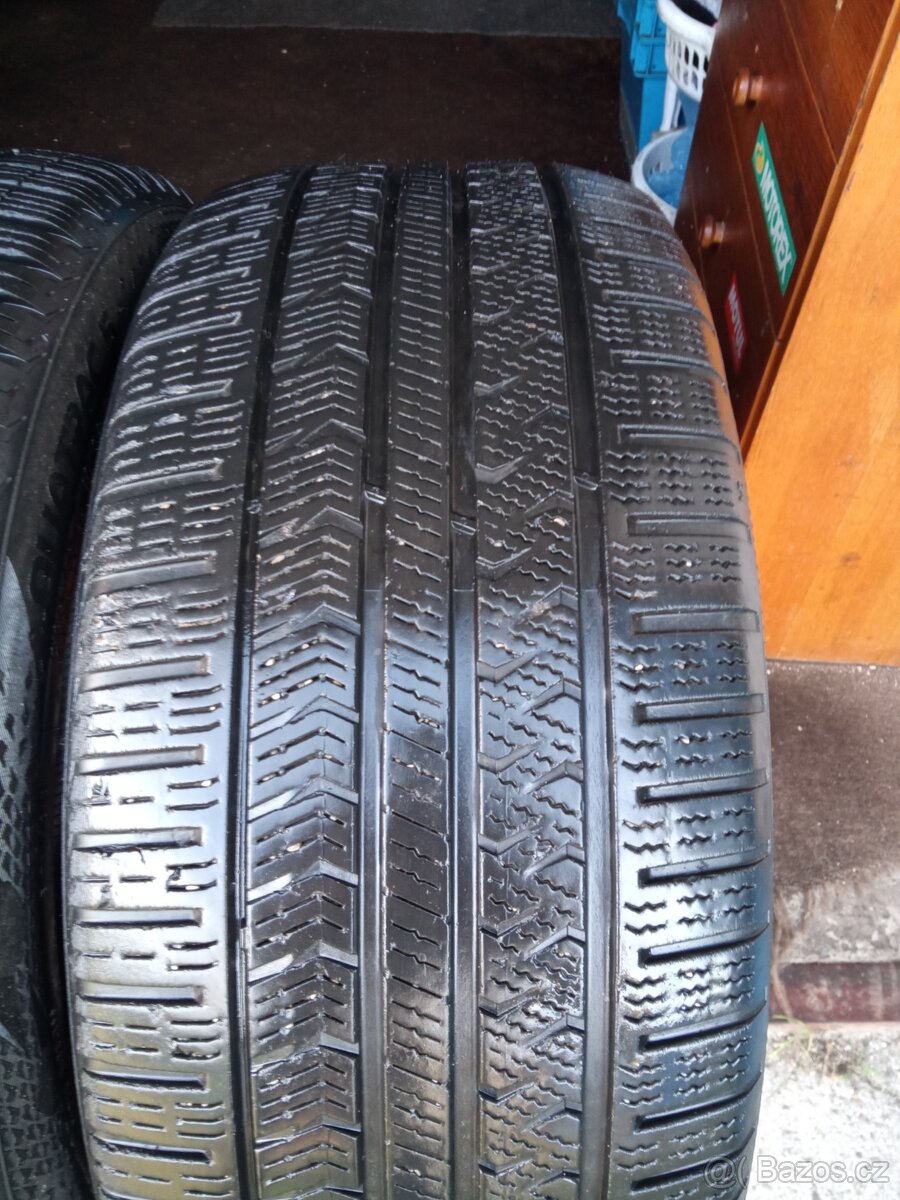 ZIMNI PNEU 235/45/18 VREDESTEIN - 2