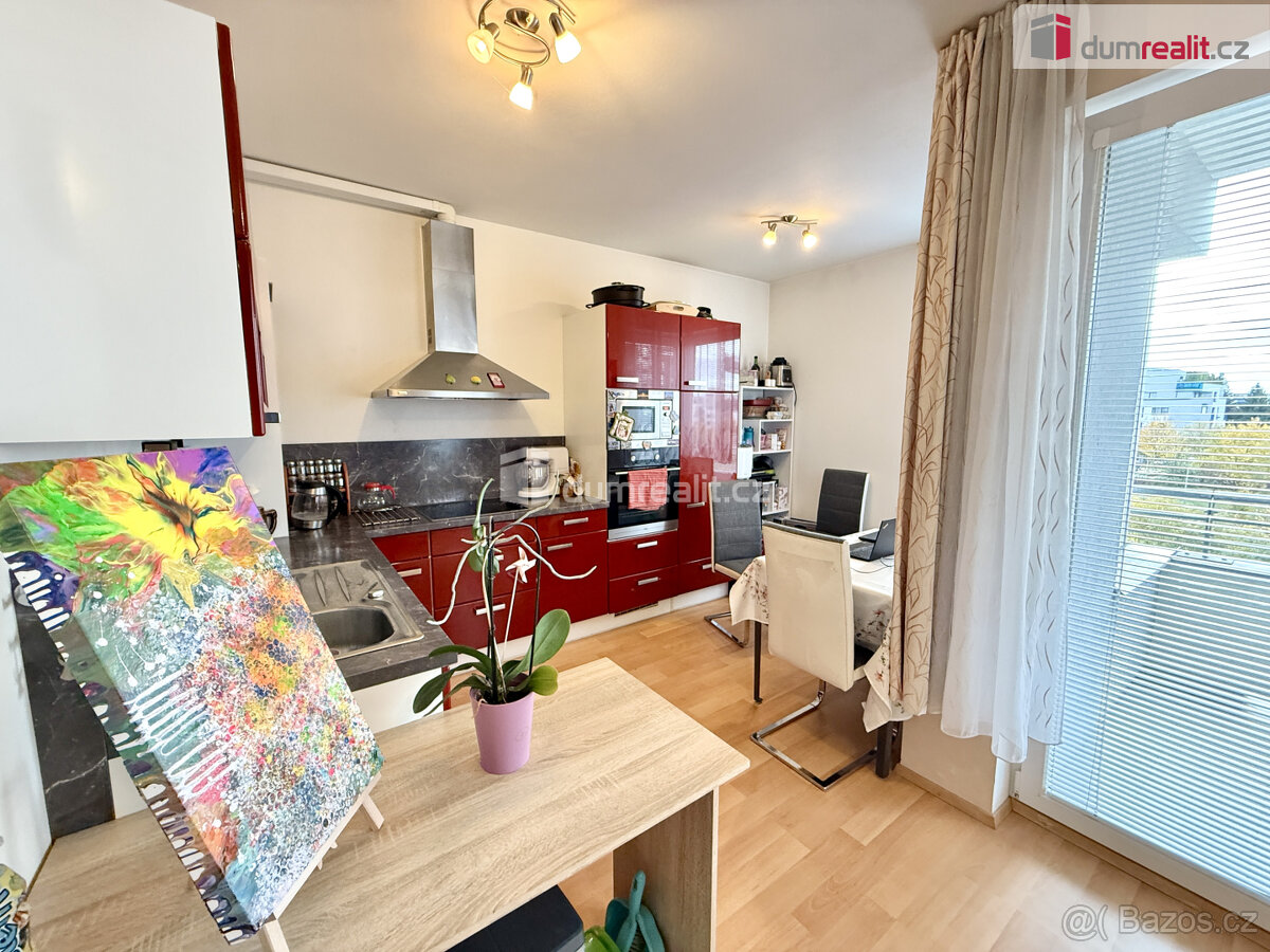 Pronájem bytu 2+kk/balkon, 72,7 m2, Praha - Letňany - 2