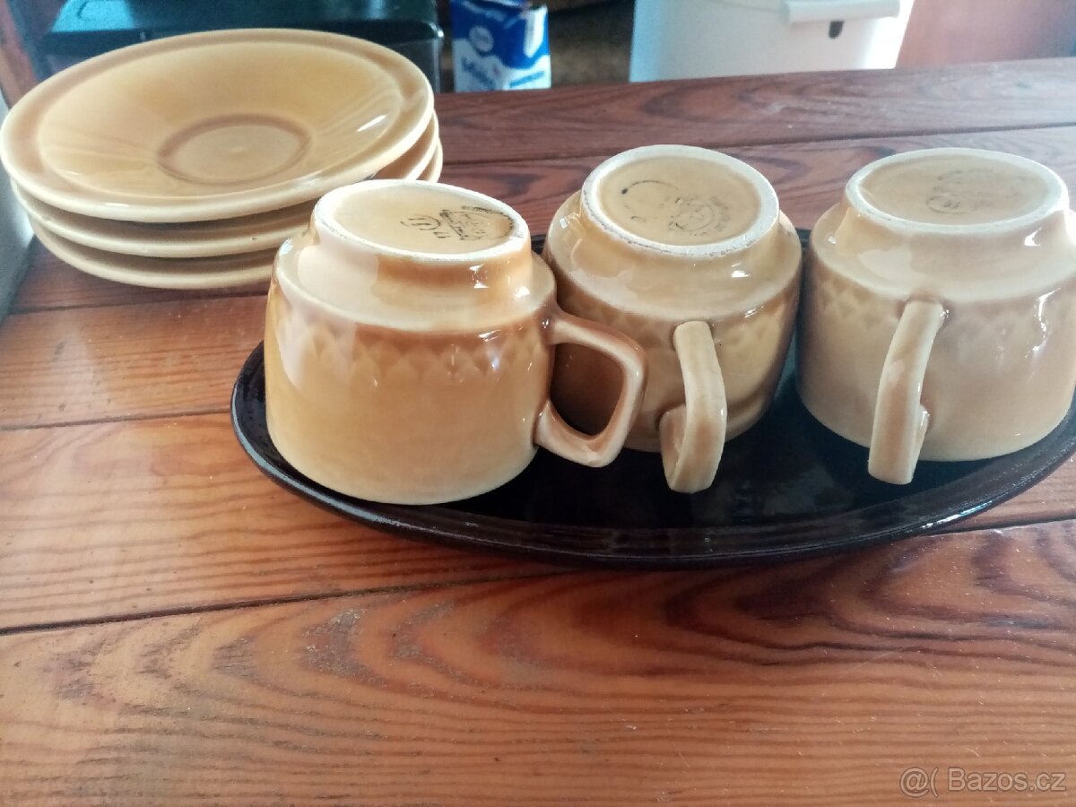 Prodám 3 šálky retro na kavu-czechoslovakia - 2
