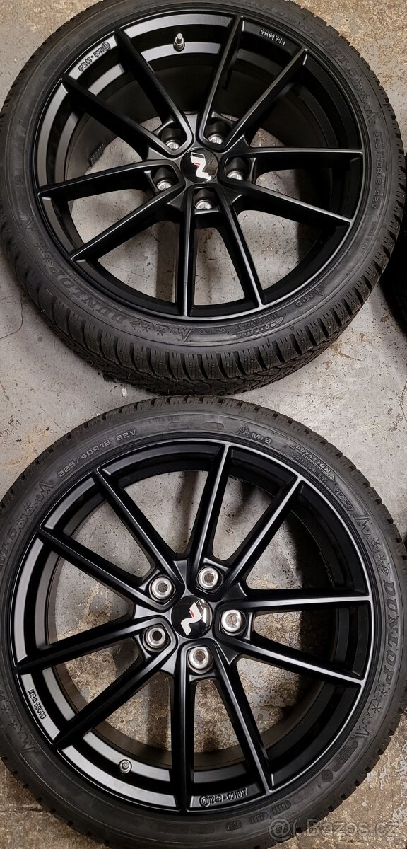 Hyundai i30 N,alu 18',tmavé Borbet,zimní pneu,nové - 2