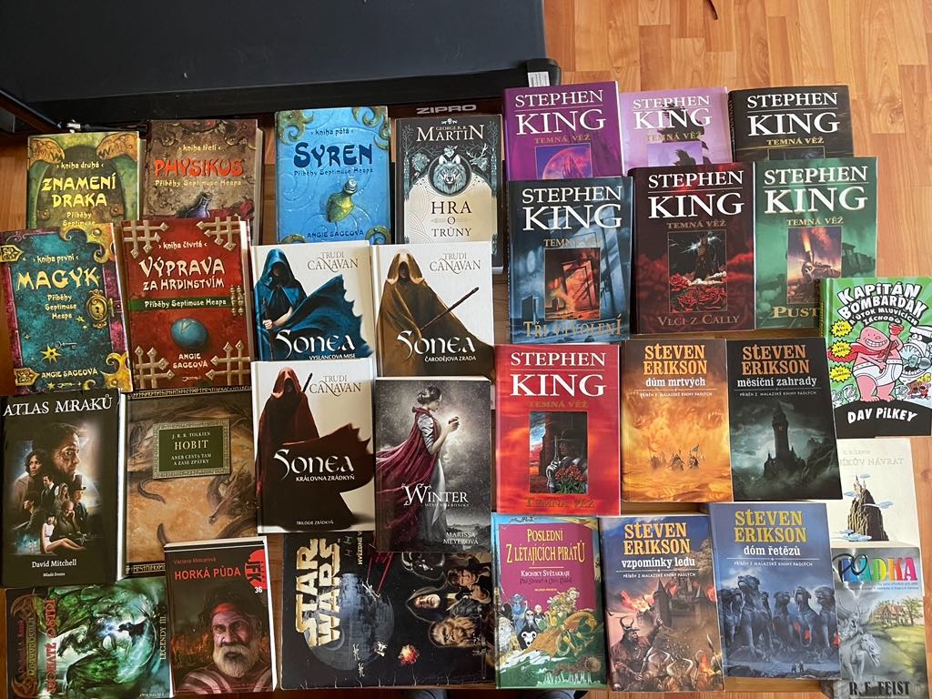 Zaklínač,Skleněný trůn,Malaz,Gamebooky,Krvavé chodby. atd - 2