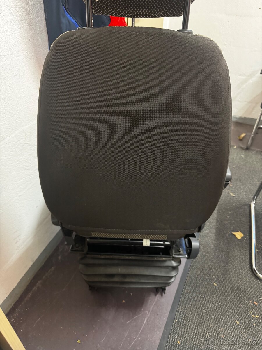 Fiat Ducato - odpružena sedačka řidiče - 2