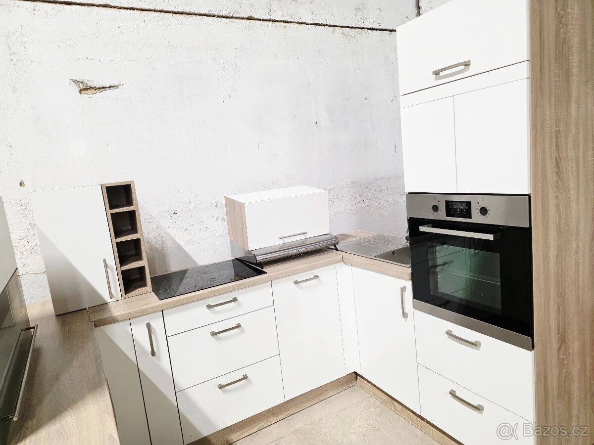 Kuchyňská linka se spotřebiči - 2