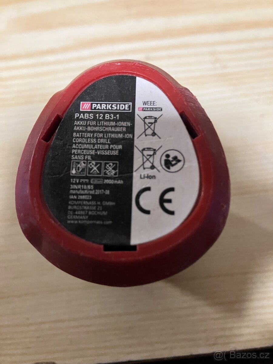 Baterie a nabíječka - 2