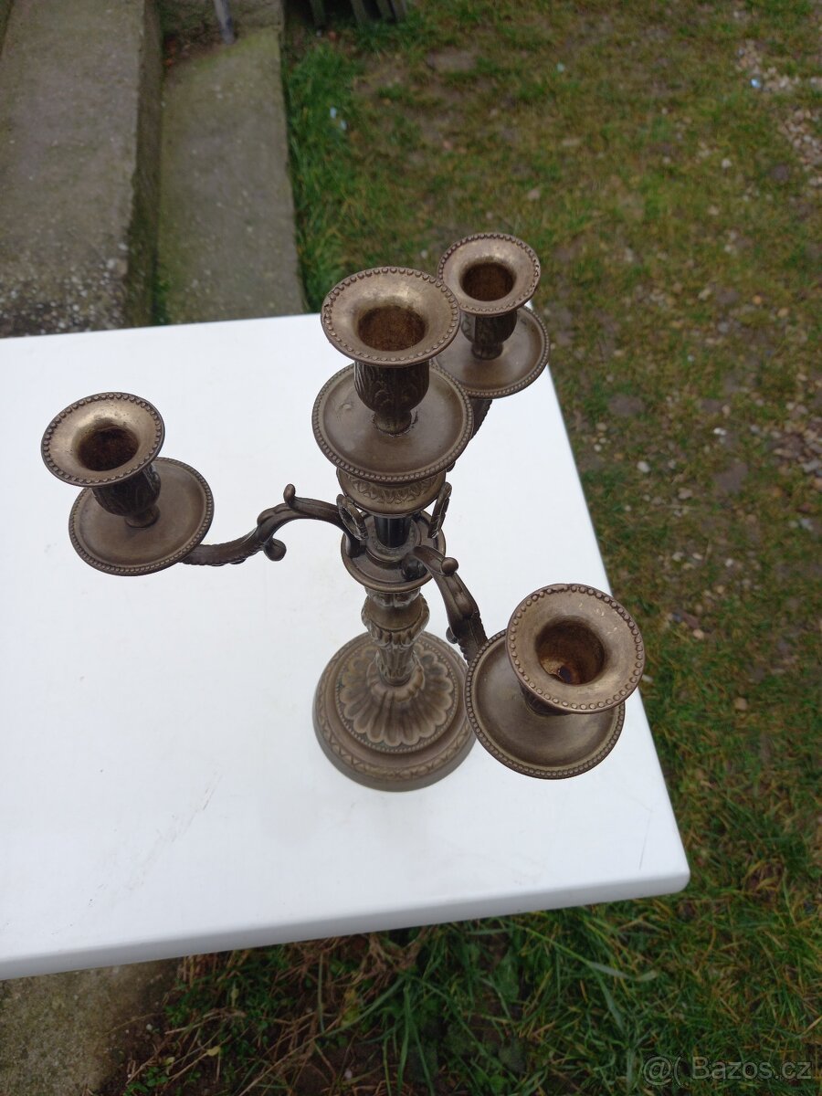 Mosazný svícen - 2
