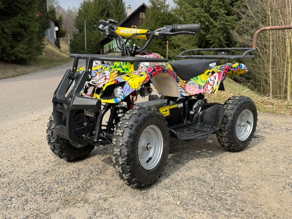 HECHT DĚTSKÁ ČTŘKOLKA - 2