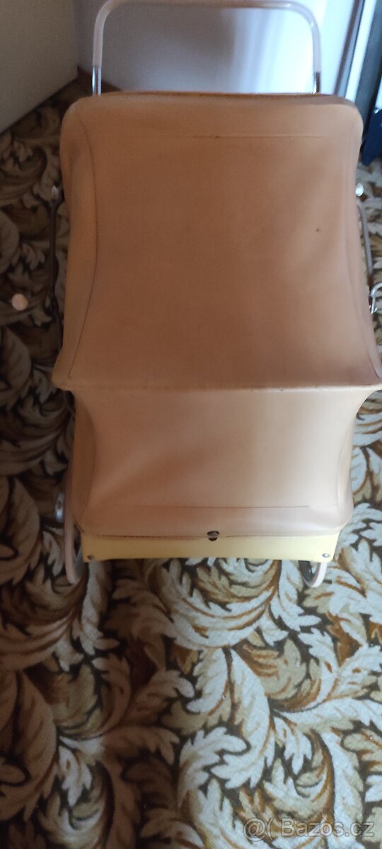 Kočárek pro panenku - 2