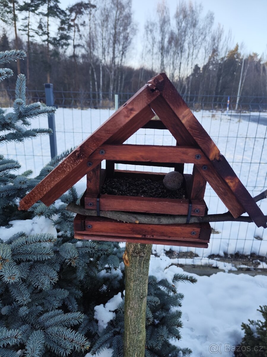 Krmítko pro ptáčky - 2