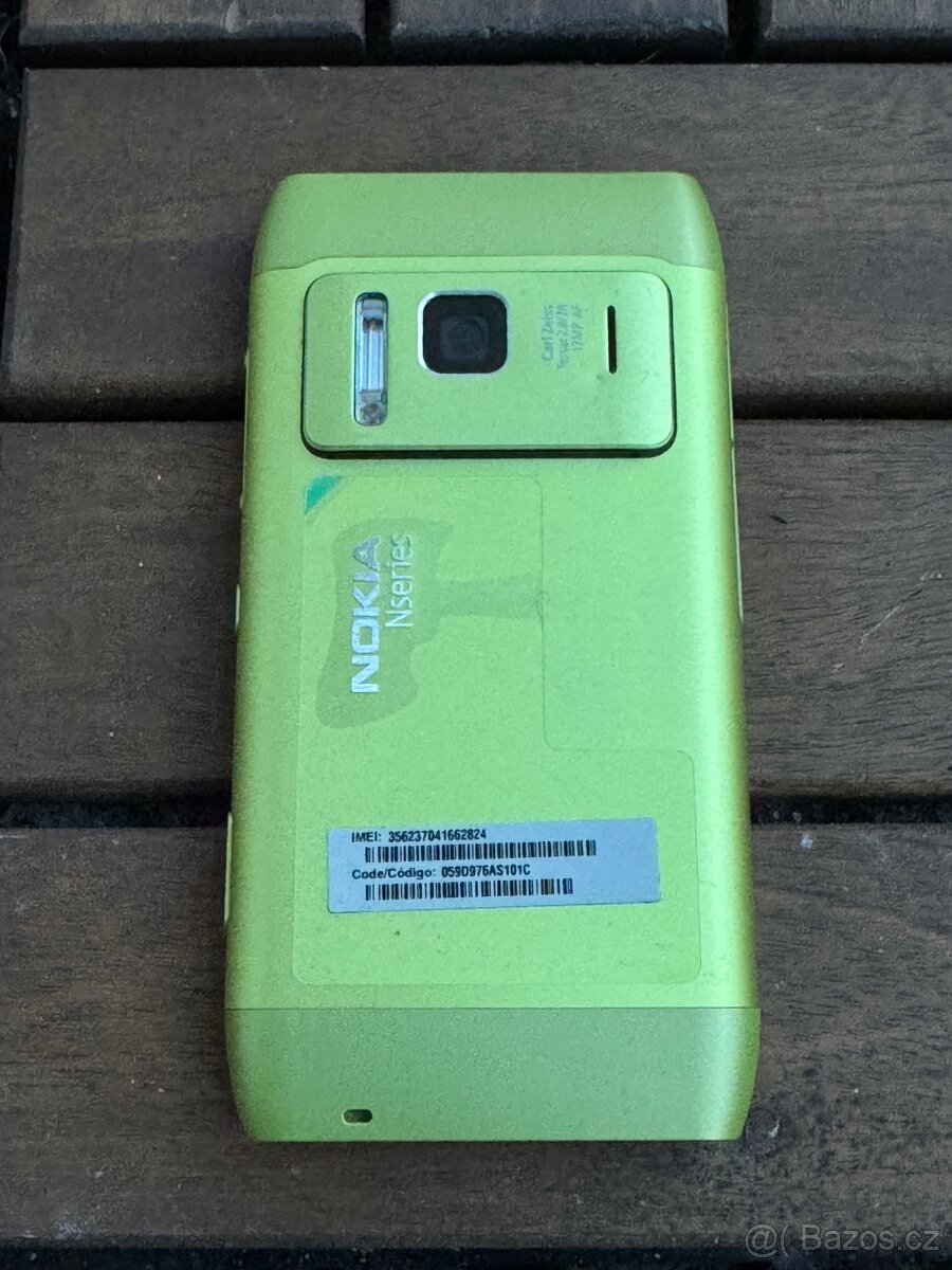 Nokia N8 - 2