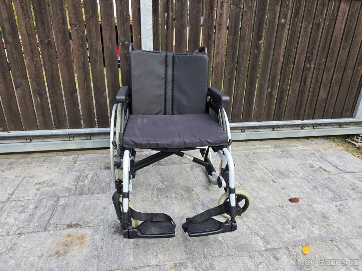 Invalidní vozík - 2