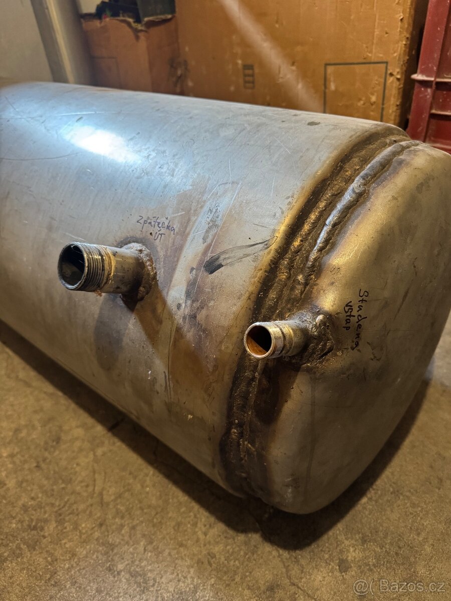 Dvouplášťový nerezový bojler - 2