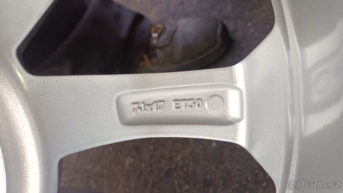 FORD KUGA CX482 FORD 17 originální disky Ford 225/65 r17 Goo - 2