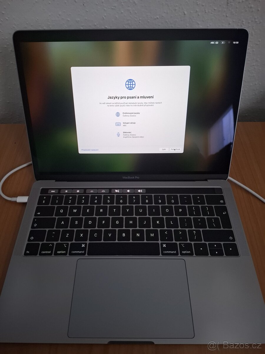 MacBook PRO 13 palců i7 8.Gen 16 RAM 512SSD - 2