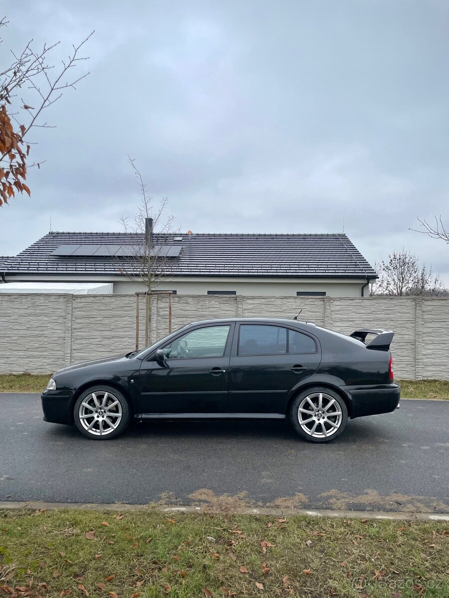 Škoda Octavia 1.8t RS 175tis - 2
