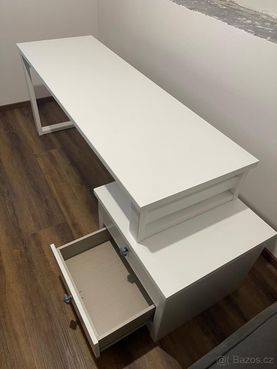 Psací stůl - 2
