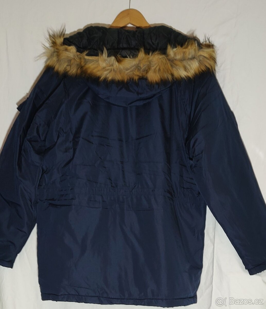 Panská zimní parka vel. L-XL, nová - 2