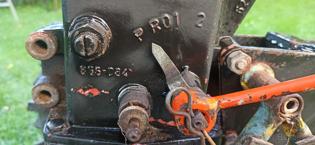 Vari systém tera malotraktor v dobrém stavu. Motor dvoutaktn - 2