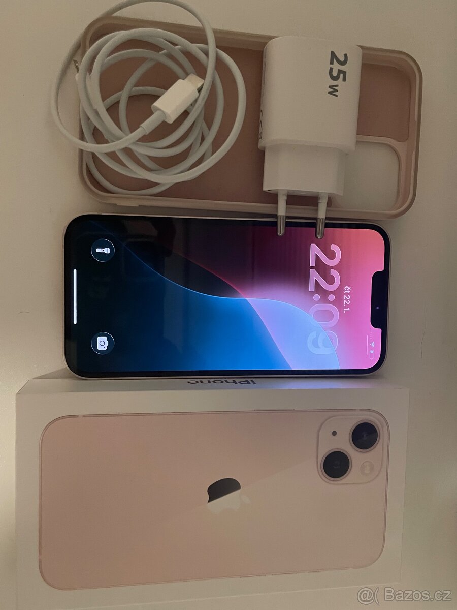 IPhone 13 růžový - 2