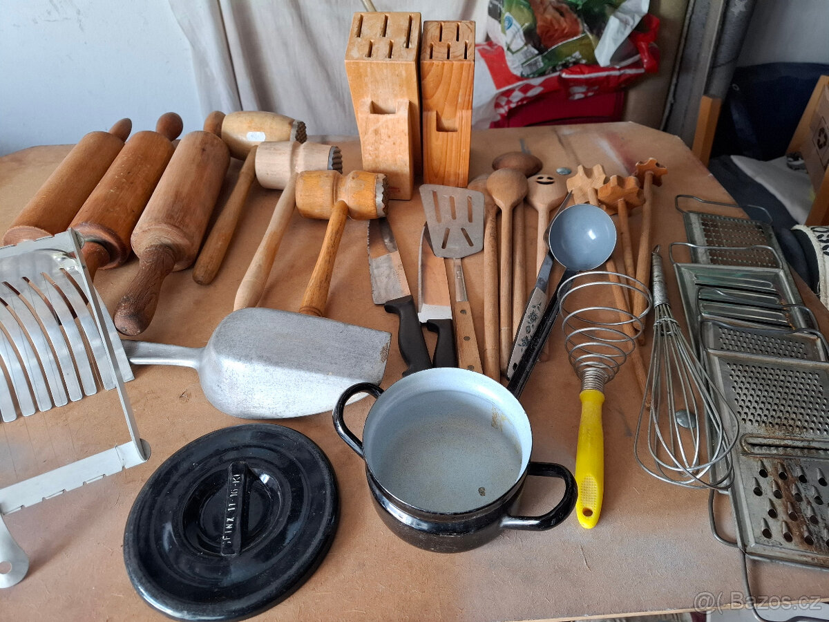 Prodám retro pomůcky do kuchyně - 2