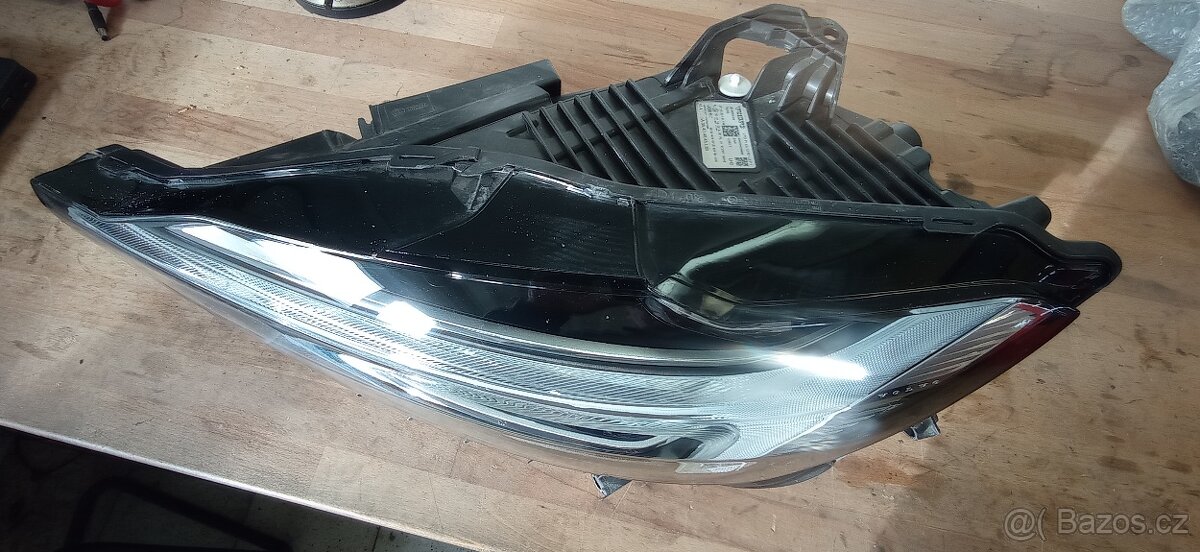 Levé přední světlo Volvo XC60 ll - 2