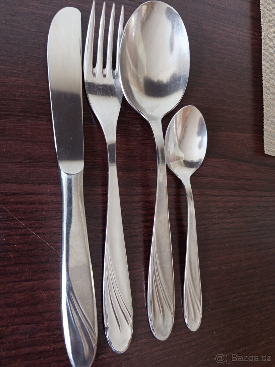 RETRO RUSKE PRIBORY - 2