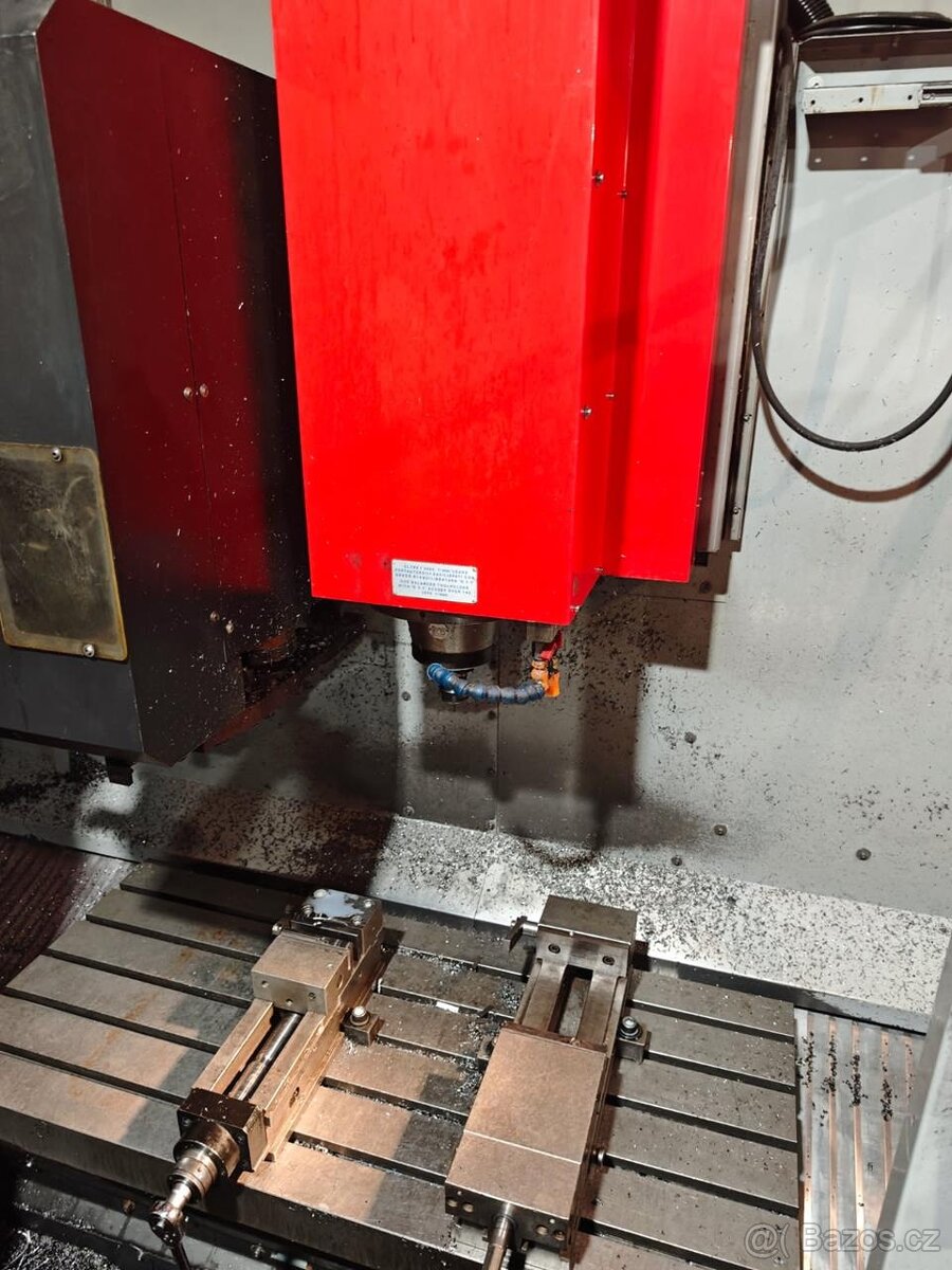 Obráběcí centrum (vertikální) EMCO Emcomill E 1200 (8871) - 2