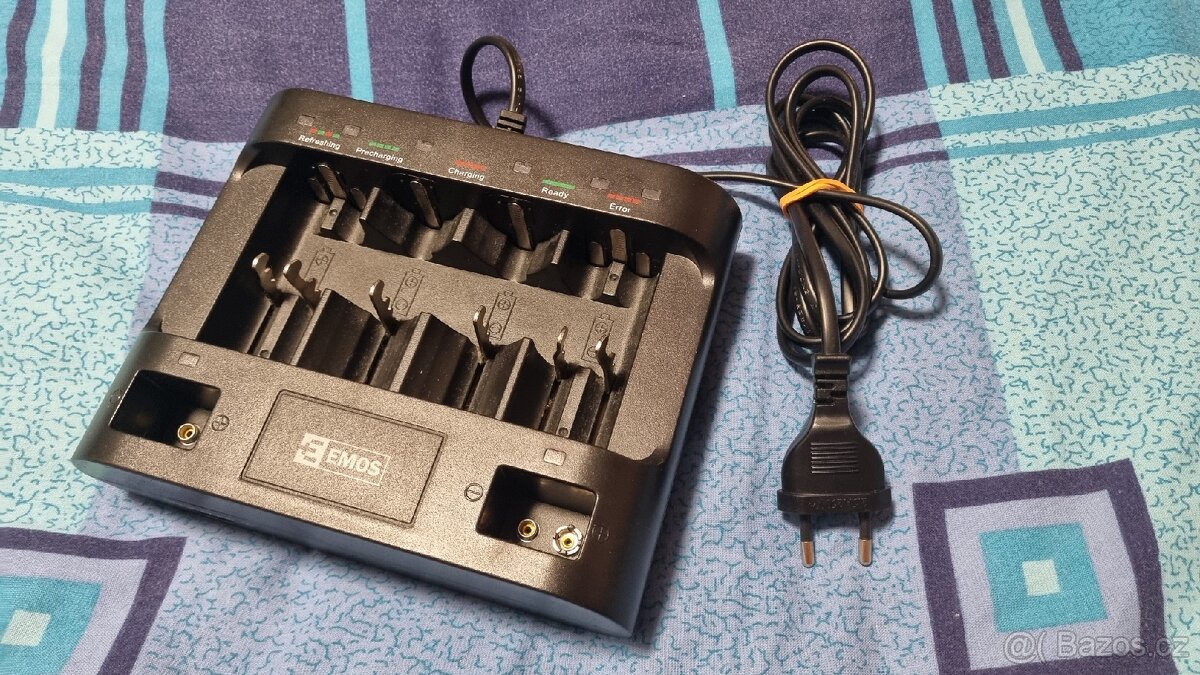 NABÍJEČKA BATERIÍ - EMOS BC UNI6 - 2