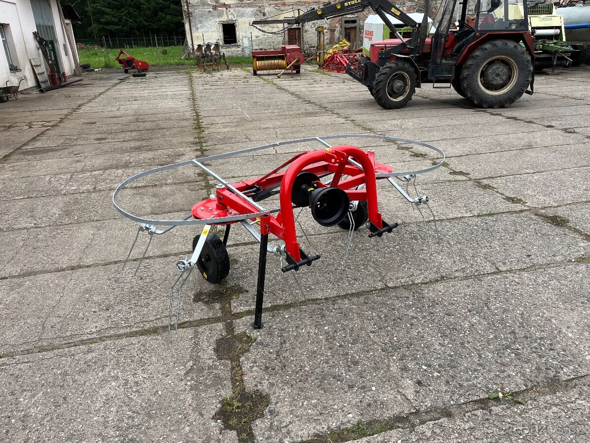 Dvou rotorový obraceč píce Jarmet - 2