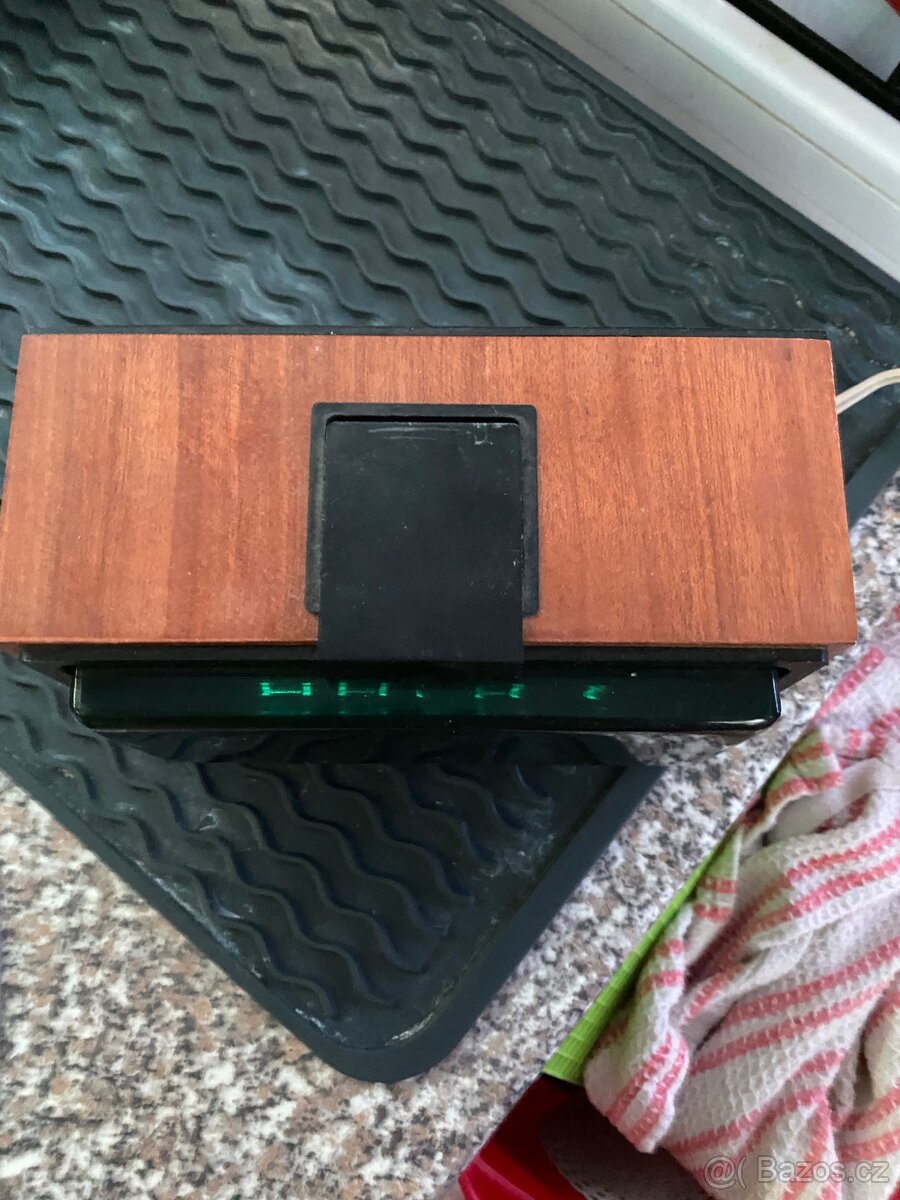 Sovětský hodiny budík - 2