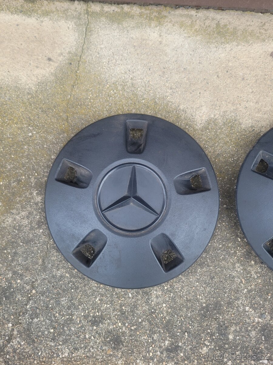 Prodám kryty kol ( poklice , pokličky ) MB Vito - 2