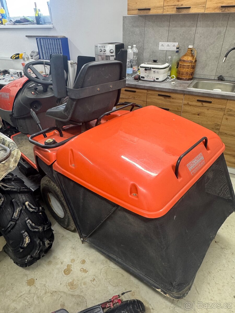 Sekací traktor Wisconsin w2949/122 - 2