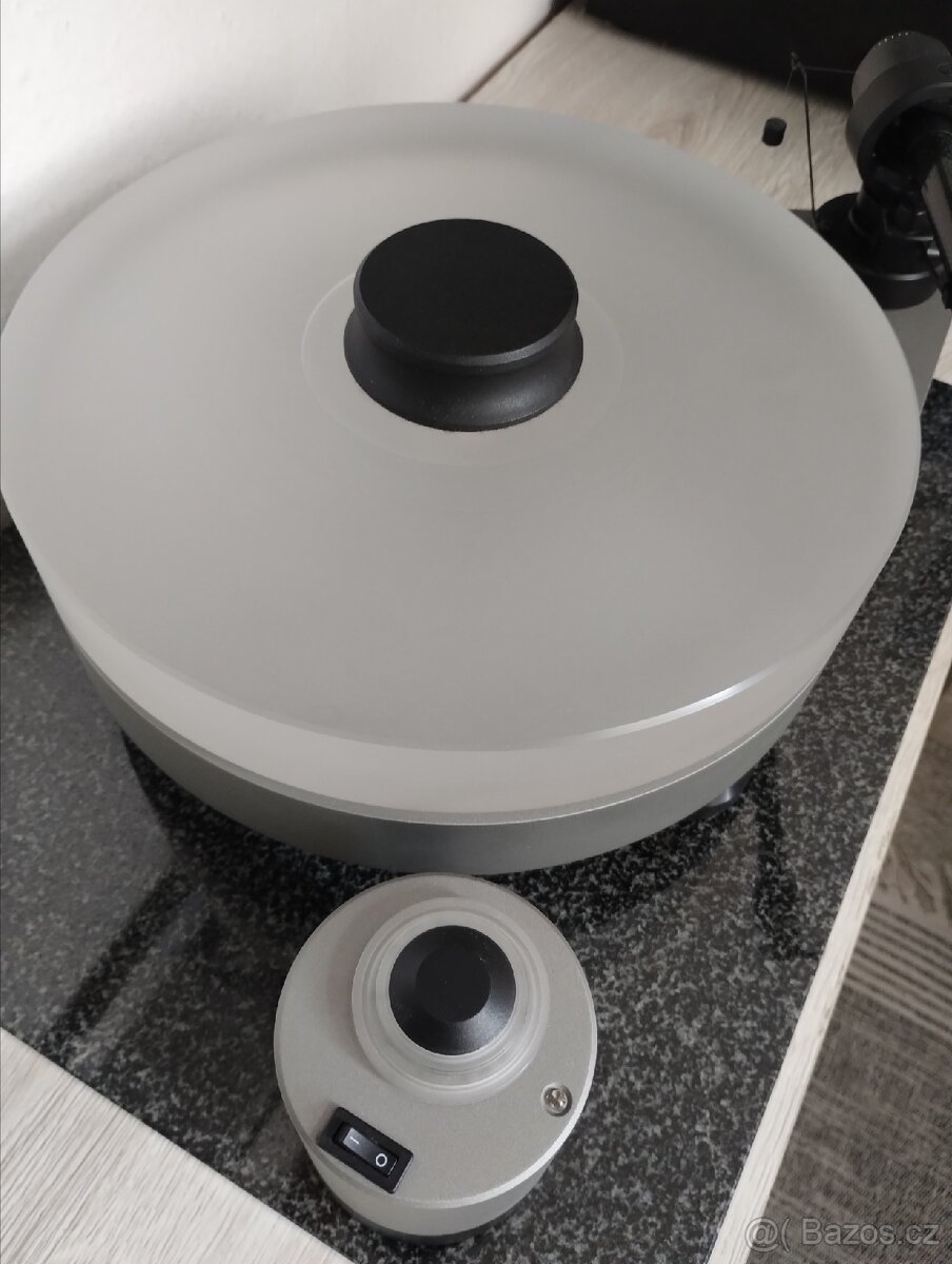 Prodám Pro-ject - 2