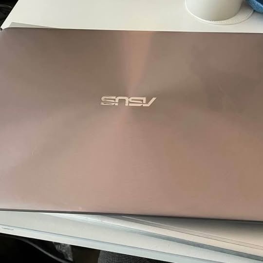 ASUS ZenBook UX310U - 2