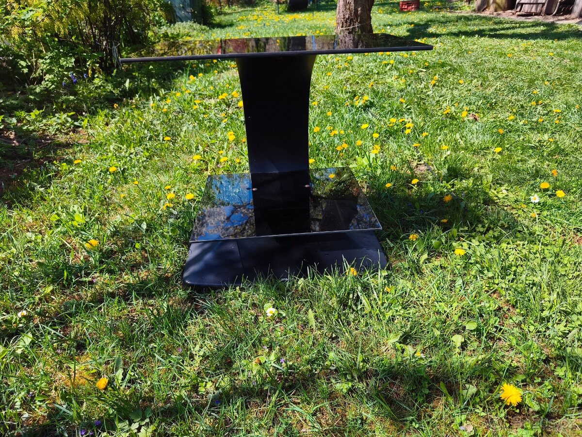 Televizní stolek - 2