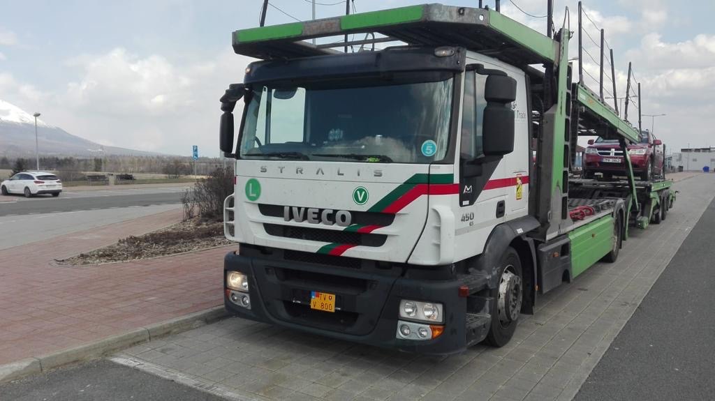 Iveco Stralis autopřepravník ROLFO - 2