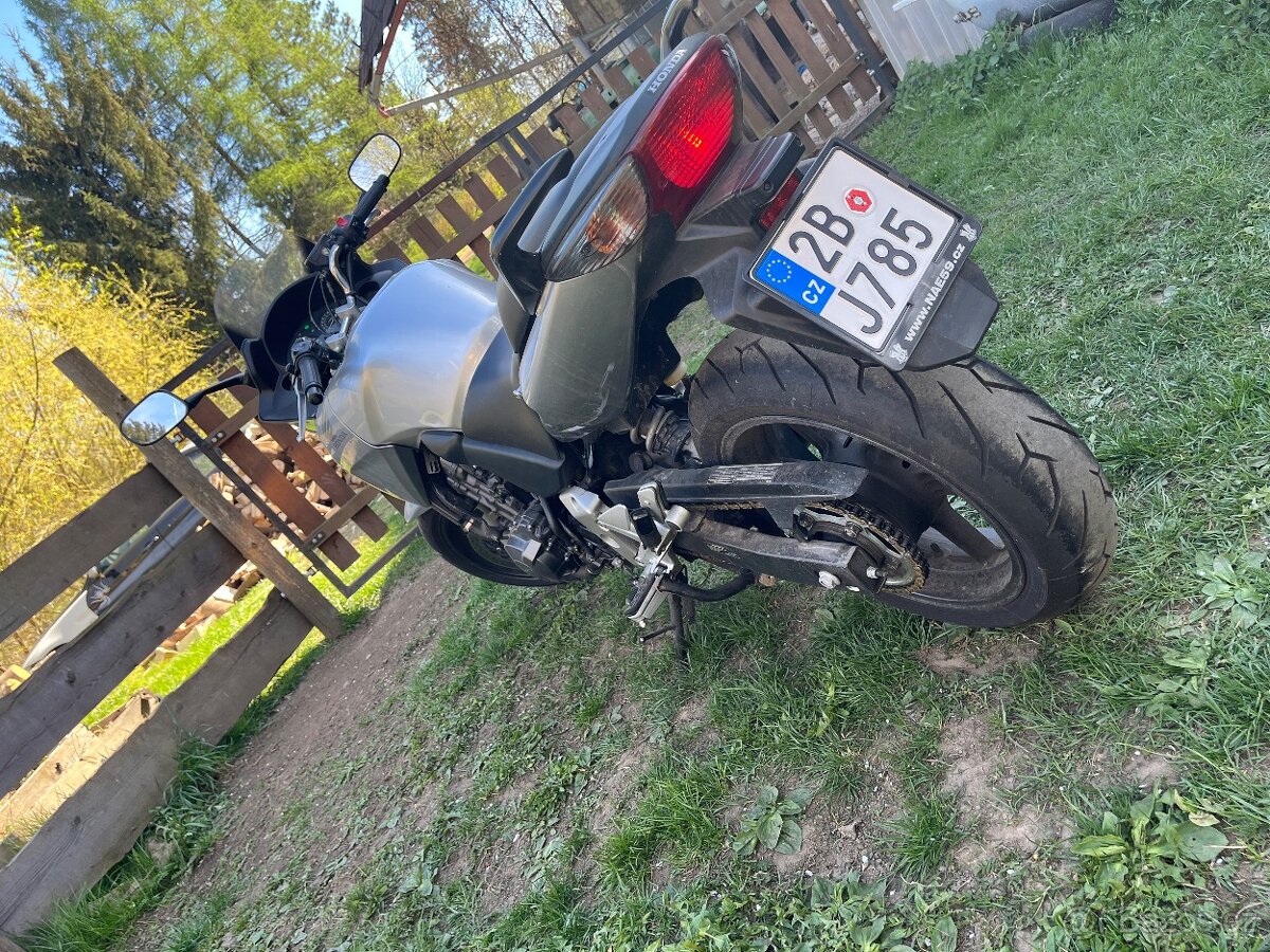 Prodám Hondu CBF 600S s ABS - 2