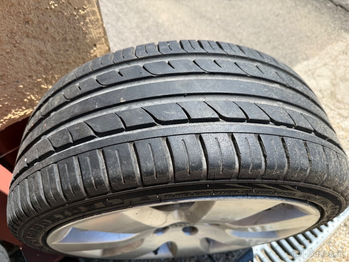 Sada Pneumatic Audi 225/40 R18 - 2