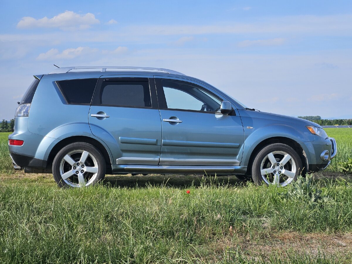 Mitsubishi Outlander 2.0, 123kW, 2007, AWD - 2