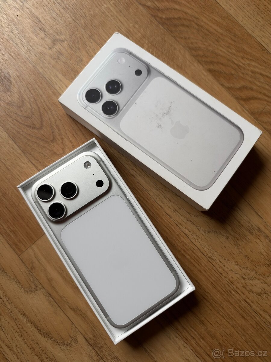 Apple iPhone 17 Pro 256GB stříbrný - 2