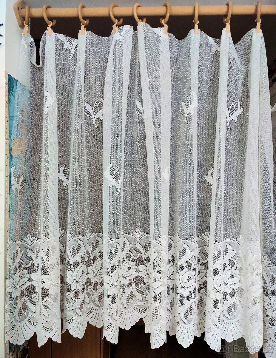 záclona 90 x 230 cm 150,- a další - 2