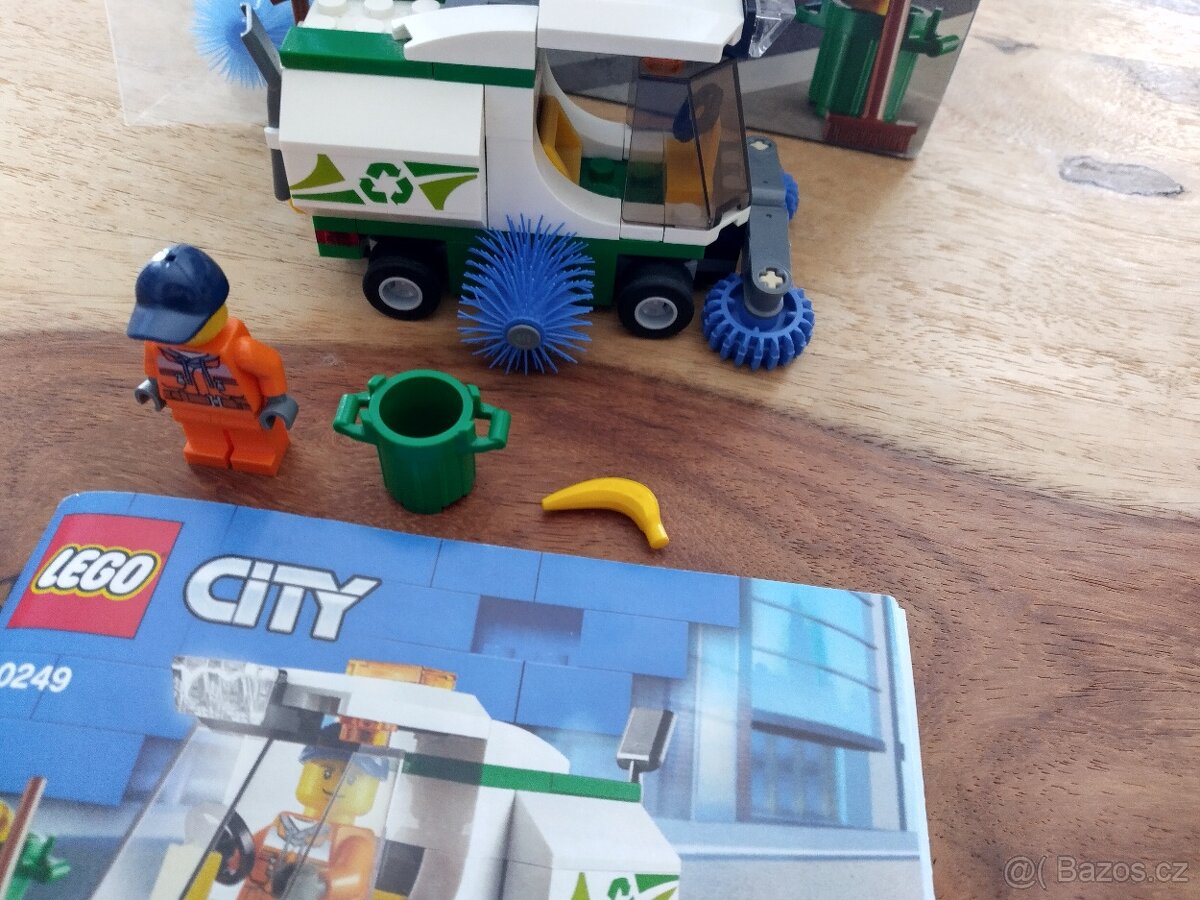 LEGO City 60249 Čistící vůz - 2