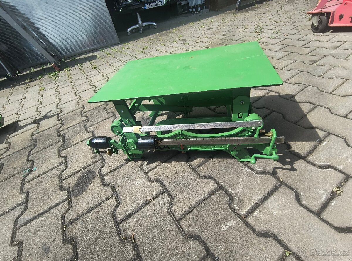 Kovová váha do 50 kg větší - 2