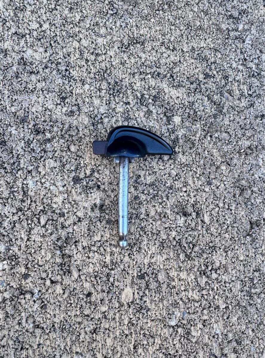 Jawa ČZ 125 150, pérák - klíč do spínačky - 2