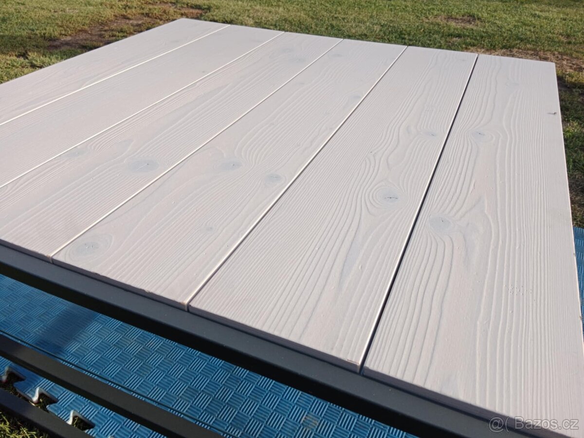 Konferenční stolek - 2