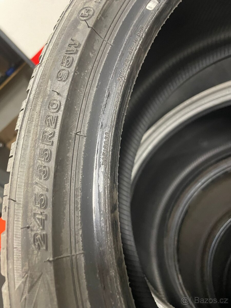 Prodám zimní sadu pneu Bridgestone a Continental - 2