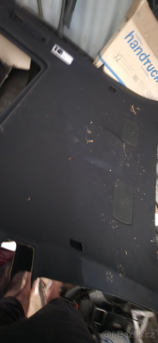 černý strop e61 - 2