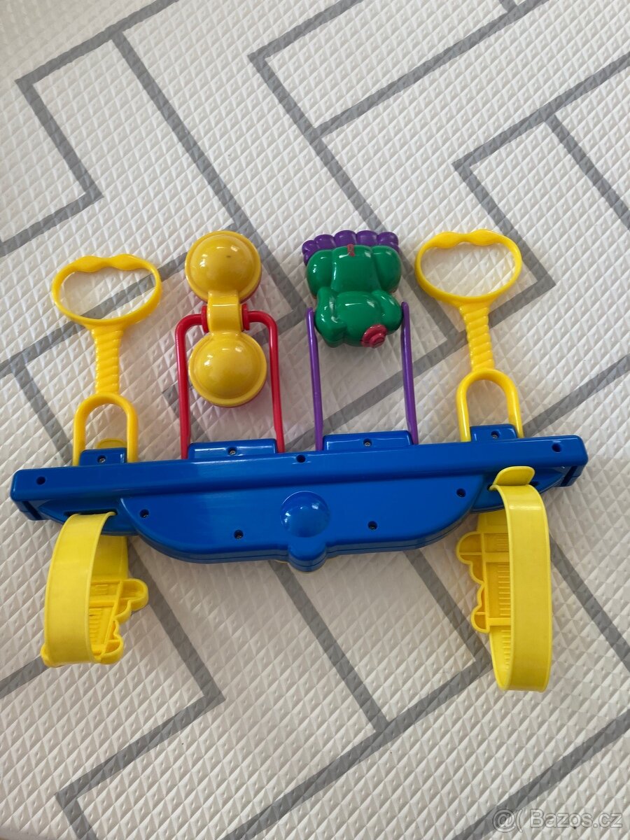 Hrazdička na postýlku - 2