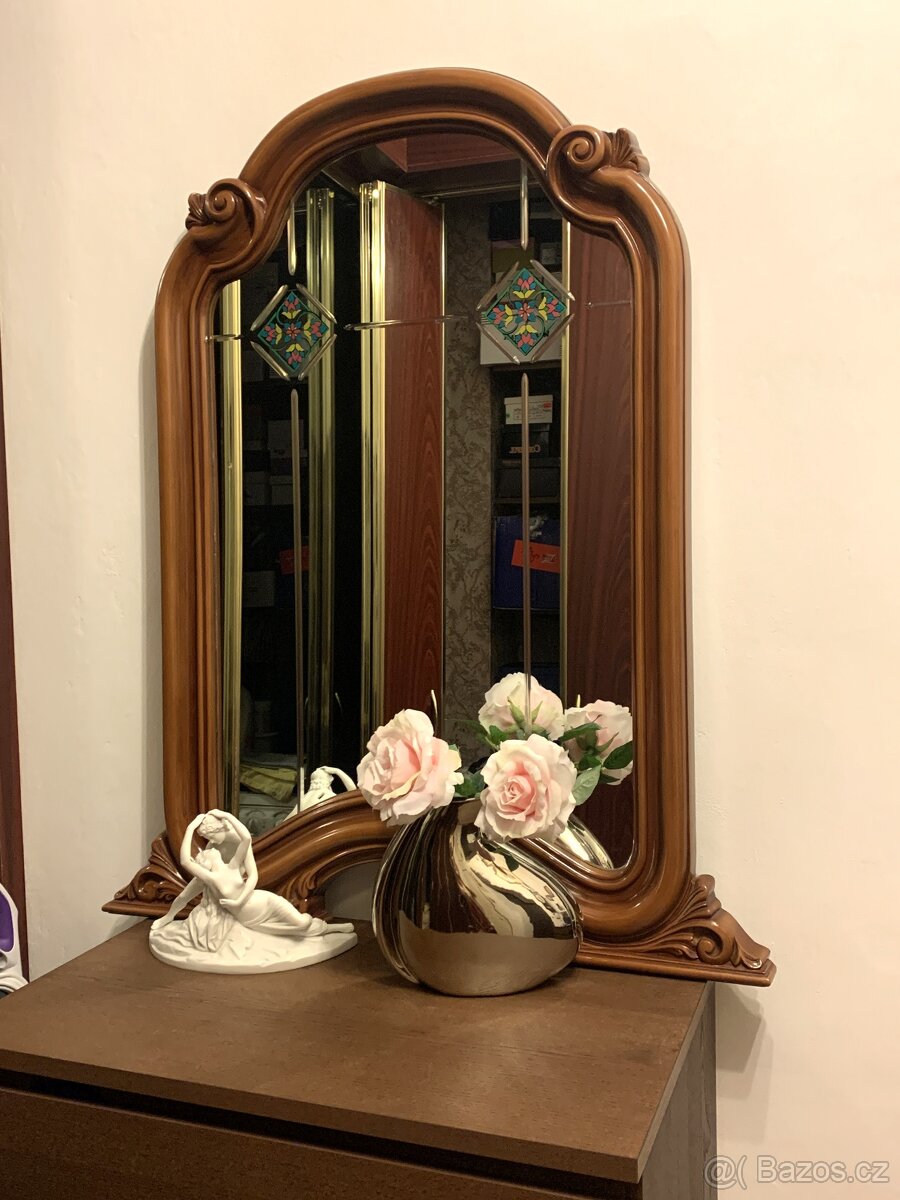 Zrcadlo se zajímavou vitráží - 2