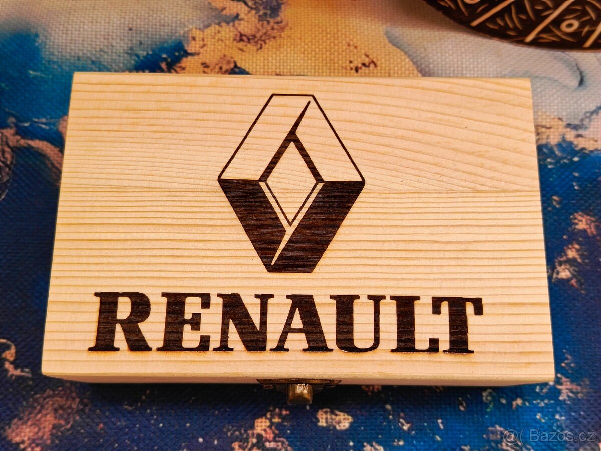 Dřevěná krabička Renault - 2